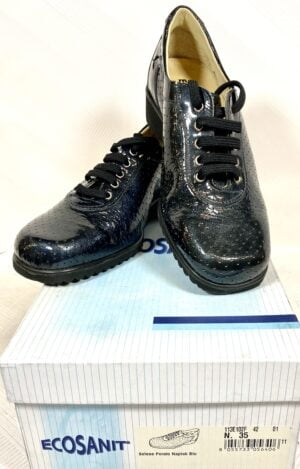 SCARPA ECOSANIT - Modello SELENE FORATO - Colore Naplak Blu